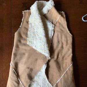 Women’s Tan Sherpa Vest